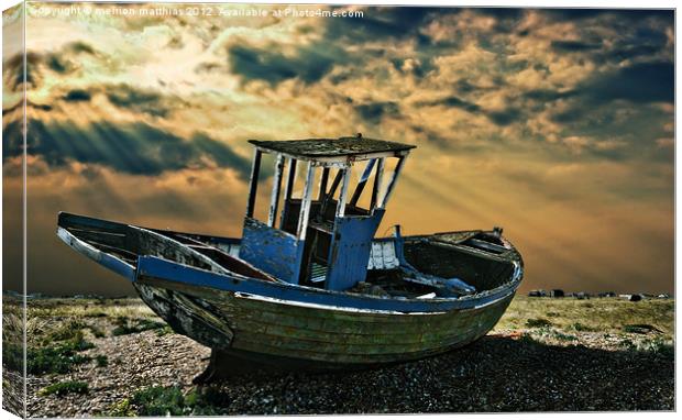 dramatic dungeness Canvas Print by meirion matthias