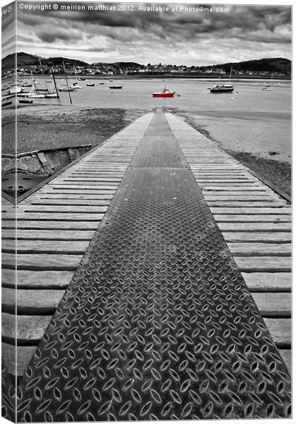slipway at Conway harbour Canvas Print by meirion matthias