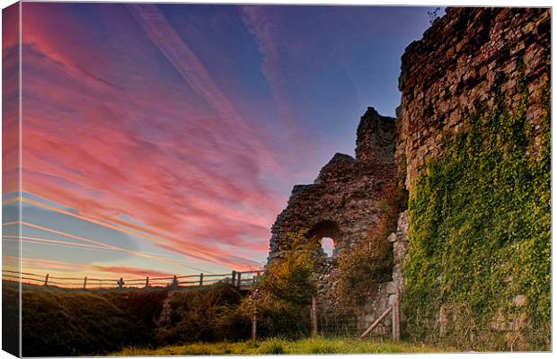 Pevensey Castle Sunset Canvas Print by Phil Clements