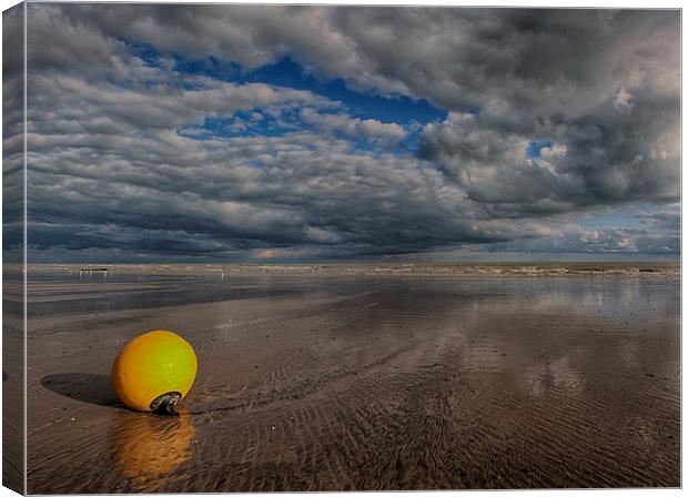 Gathering Storm Over Pevensey Bay Canvas Print by Phil Clements