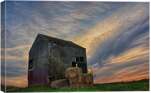 The Old Barn, Detling Canvas Print by Phil Clements
