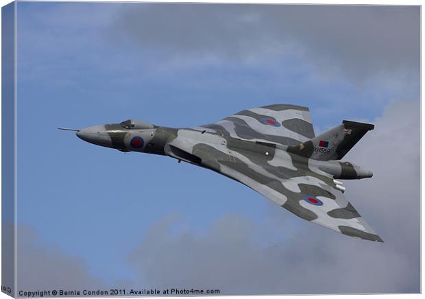 Vulcan XH558 Canvas Print by Bernie Condon