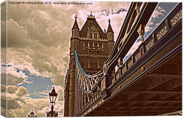 Tower Bridge Canvas Print by camera man