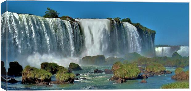 Iguazu Falls. Canvas Print by wendy pearson