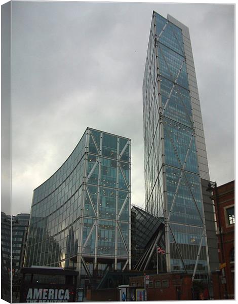 Broadgate Tower Canvas Print by andy green