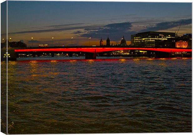 LONDON BRIDGE BY THE NIGHT Canvas Print by radoslav rundic