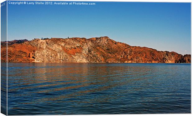 Roosevelt, lake, Washington Canvas Print by Larry Stolle