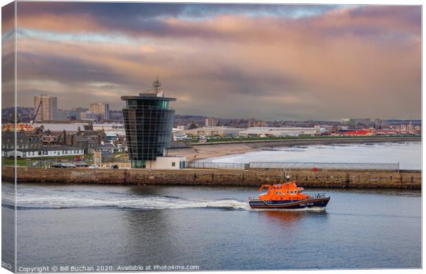Aberdeen Lifeboat Leaves Port Canvas Print by Bill Buchan