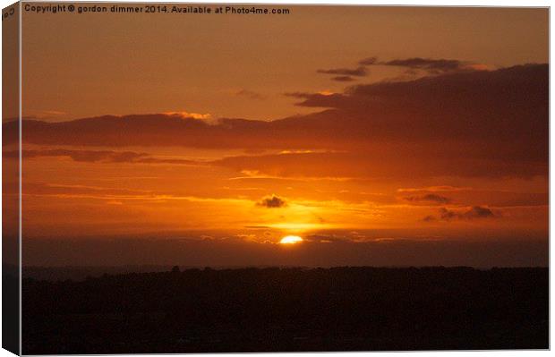 Sunset from Roundway Hill Canvas Print by Gordon Dimmer