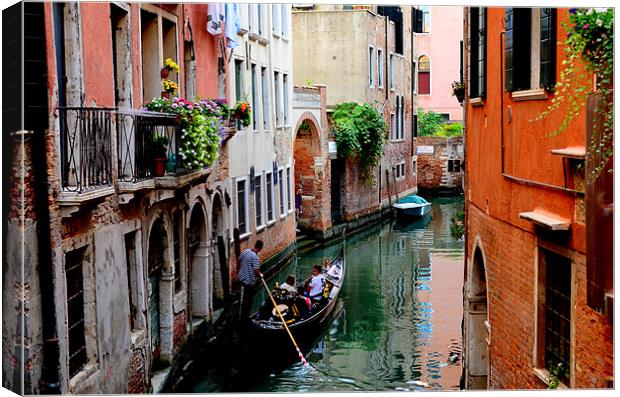 Canal in Venice Canvas Print by barbara walsh