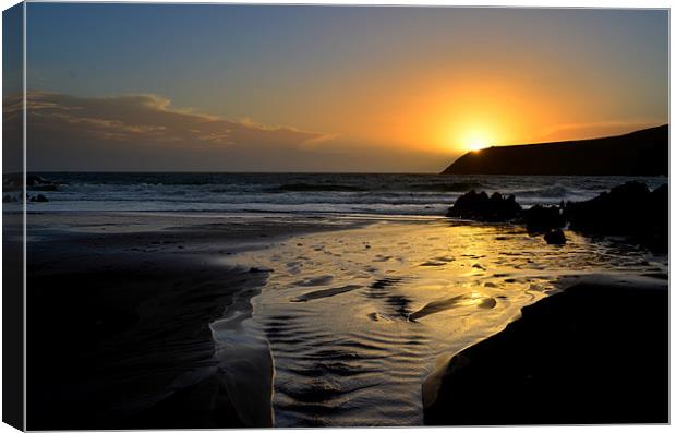 Sunset near Dingle Canvas Print by barbara walsh