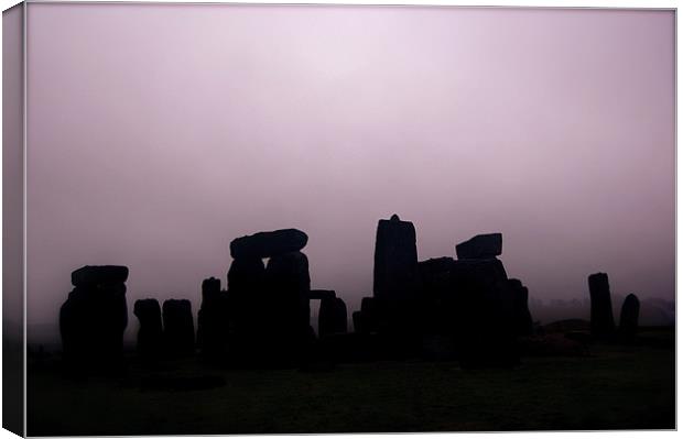 Dusk at Stonehenge Canvas Print by dawn cruttenden