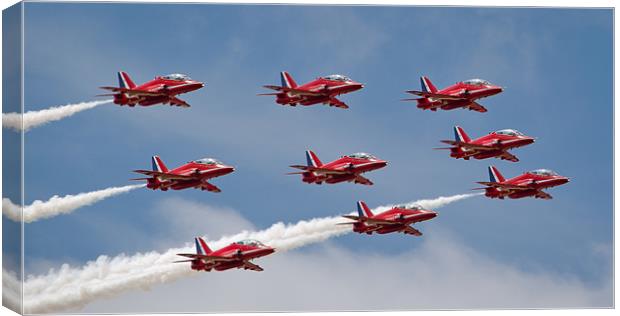 RAF Red Arrows Canvas Print by Chris Woodhouse