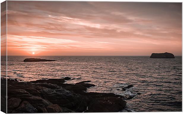 Hopes Nose Sunrise Canvas Print by kevin wise