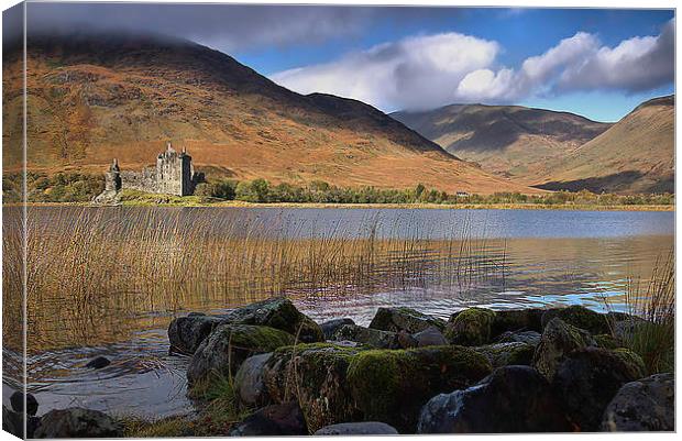  Kilchurn Castle Canvas Print by kevin wise