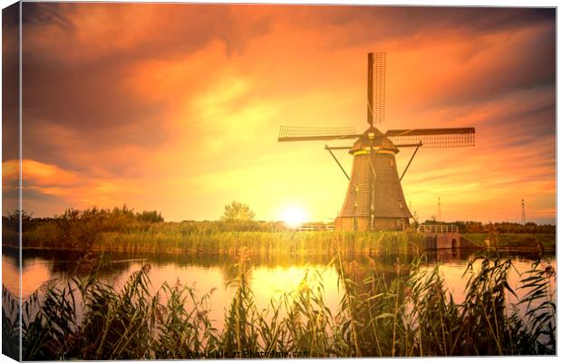 Sunrise on the Kinderdijk windmill, the UNESCO wor Canvas Print by Ankor Light