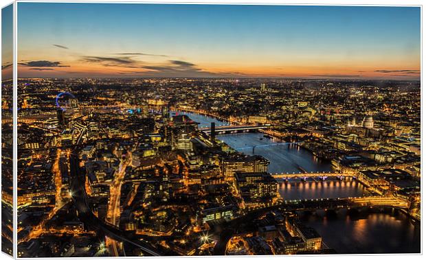 London Skyline Sunset Canvas Print by stuart bennett