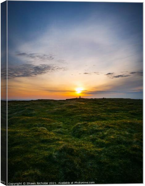 Sunset at the summit of Clee Hill in Shropshire Canvas Print by Shawn Nicholas