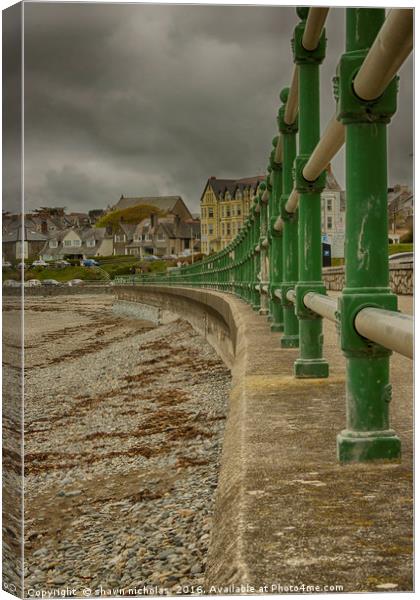 Criccieth, North Wales Canvas Print by Shawn Nicholas