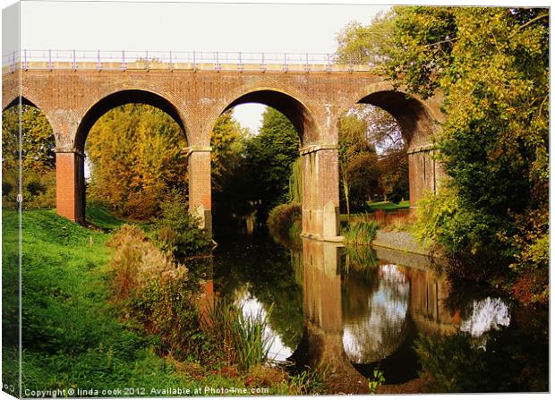 a victorian viaduct Canvas Print by linda cook