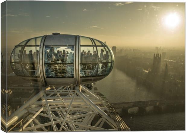 London Eye  Canvas Print by Alan Matkin