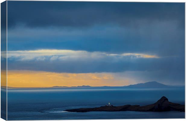 Neist Point Lighthouse, Skye Canvas Print by Gary Finnigan