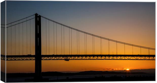 Forth sunset Canvas Print by Gary Finnigan