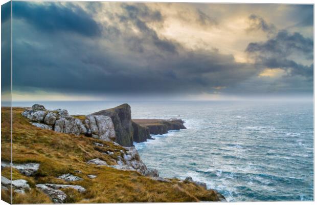 Neist Point lighthouse, Isle of Skye Canvas Print by Gary Finnigan