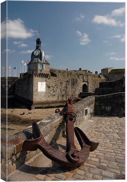 Concarneau Brittany France Canvas Print by Simon Armstrong