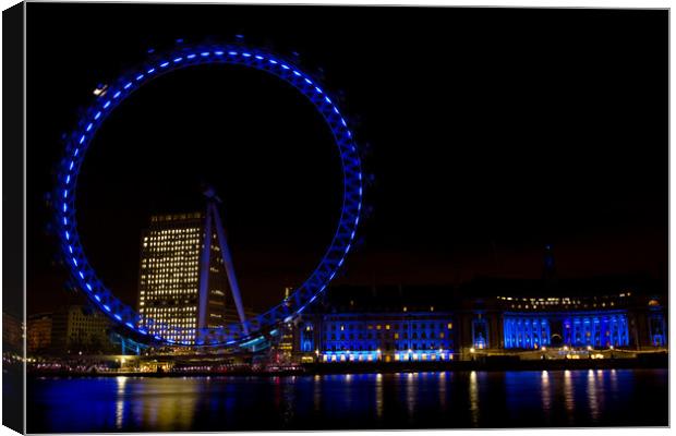 London Eye at Night Canvas Print by David Pyatt