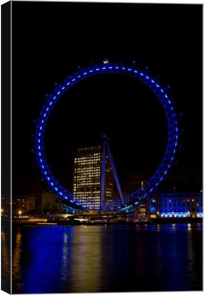 The london eye at Night Canvas Print by David Pyatt