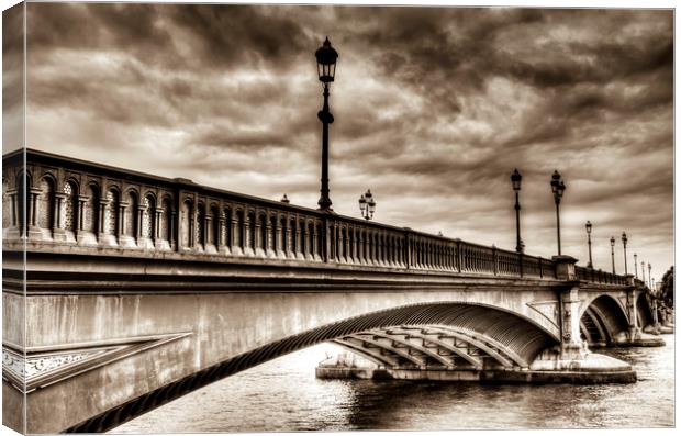 Battersea Bridge London Canvas Print by David Pyatt