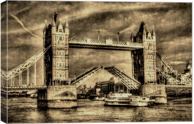 Tower Bridge and the Dixie Queen Canvas Print by David Pyatt