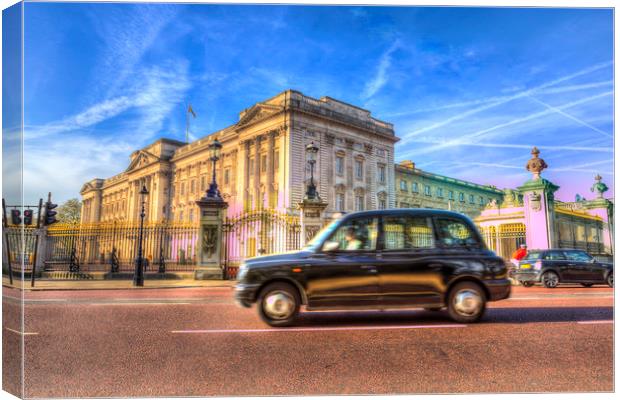 Taxi Buckingham Palace Canvas Print by David Pyatt