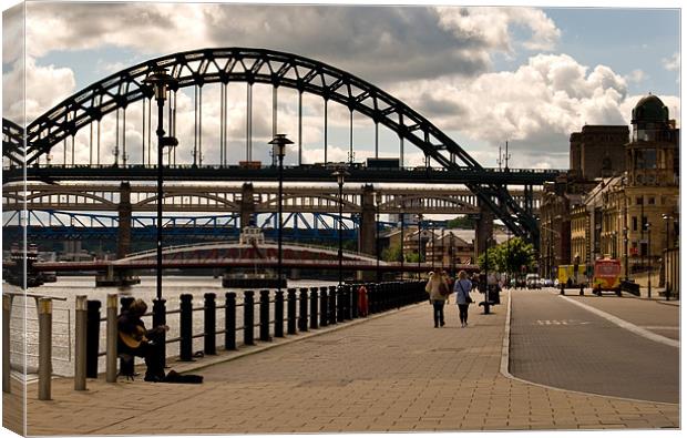newcastle quayside Canvas Print by eric carpenter