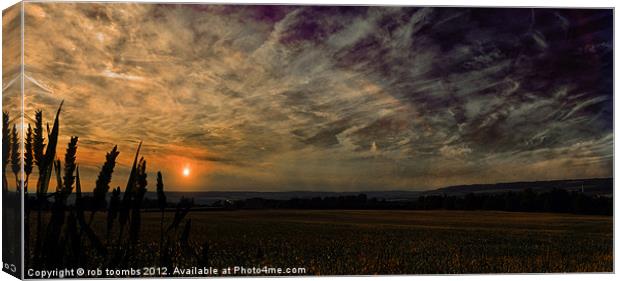 A DRAMATIC SUNSET Canvas Print by Rob Toombs