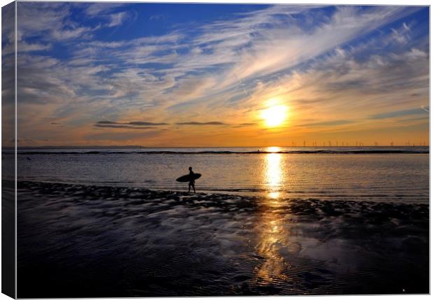 lone surfer Canvas Print by sue davies