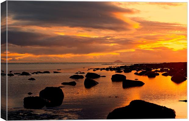 paddys milestone Canvas Print by jane dickie