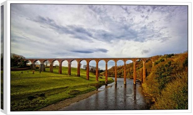 Leaderfoot viaduct over the Tweed Canvas Print by jane dickie