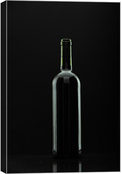 bottle of wine over black, reflexions. Canvas Print by Josep M Peñalver