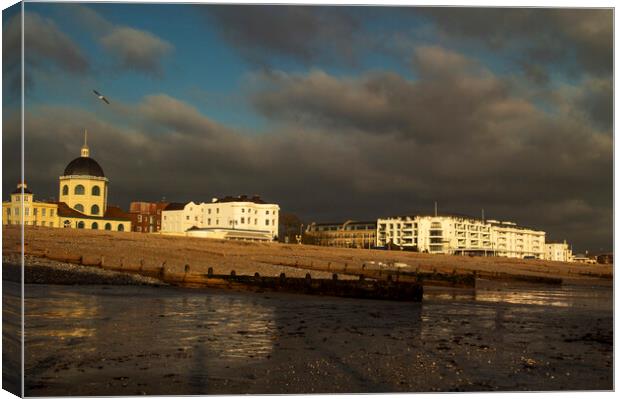 Worthing Sundown Sussex Canvas Print by Clive Eariss
