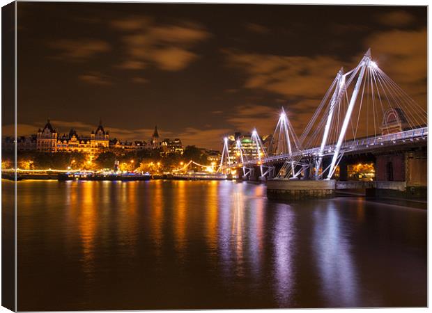Hungerford Bridge London Canvas Print by Clive Eariss