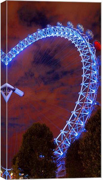 London Eye Canvas Print by Clive Eariss