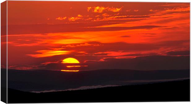  Rising Sun Canvas Print by Macrae Images