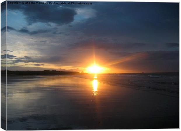  Bamburgh Northumberland Canvas Print by angela morris