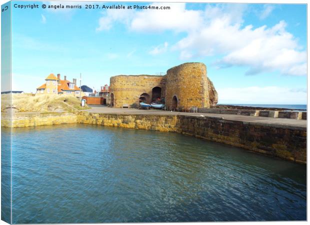 Beadnell Northumberland Canvas Print by angela morris