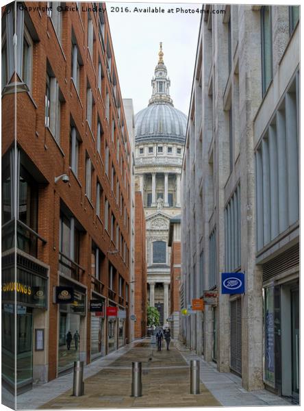 St Pauls Cathedral Canvas Print by Rick Lindley
