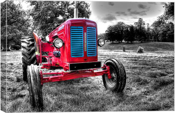 Vintage Red Tractor Canvas Print by Gavin Wilson