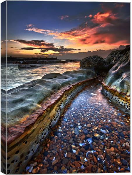 Colours of dawn Canvas Print by mark leader