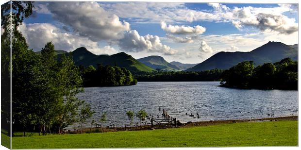 Across Derwentwater Canvas Print by Ian Lewis